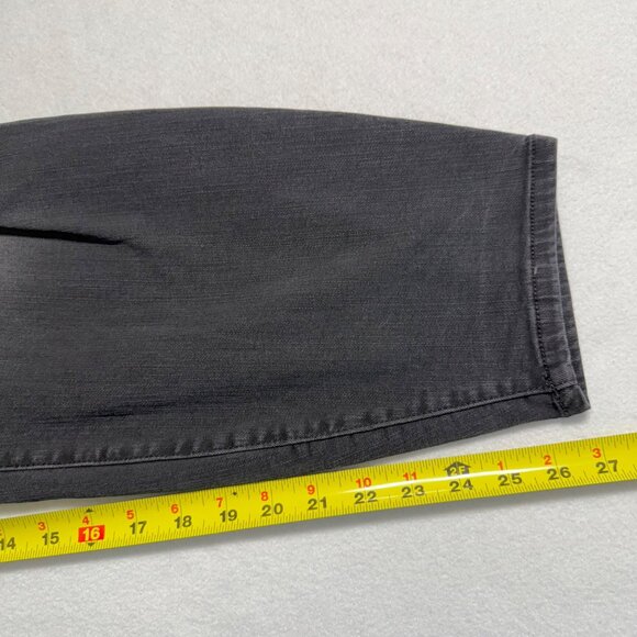 Torrid Women's Premium Distressed High Rise Stretch Black Denim Jegging Size 28R - Picture 11 of 11